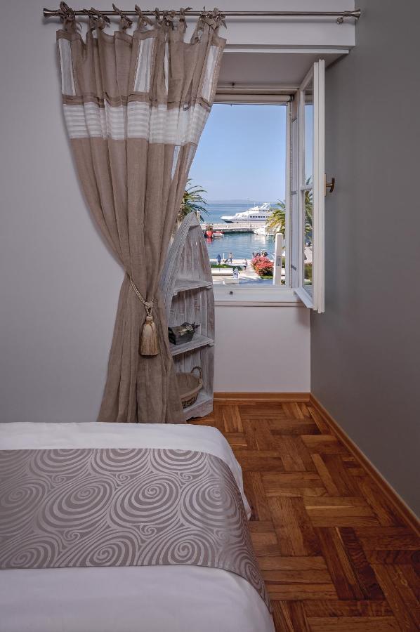 Riva Apartments Split Rum bild